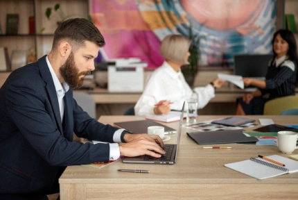 Executive visibility for C Suite leaders in UAE
